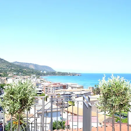 Bed & Breakfast Scirocco 4*